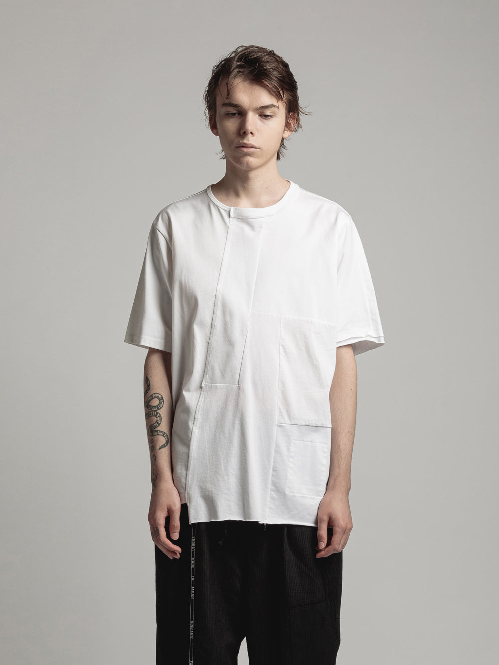 PANELED T-SHIRT