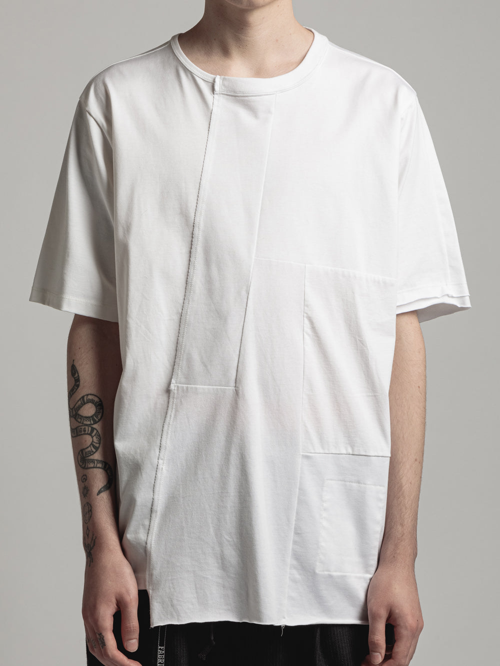 PANELED T-SHIRT