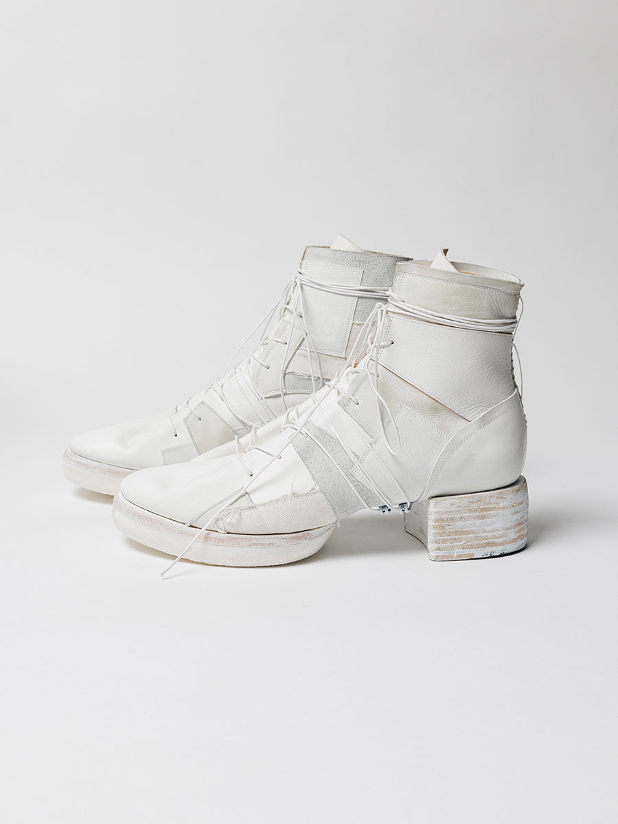 PATCHED BOOTS (WHITE STITCHED)