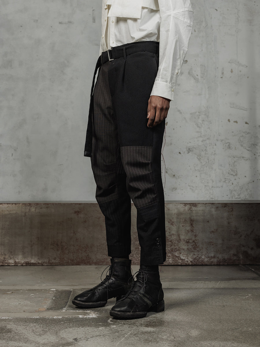 PATCHED SLIM CROPPED TROUSERS